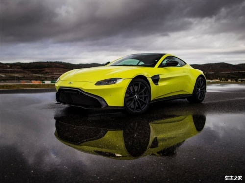 V8 Vantage