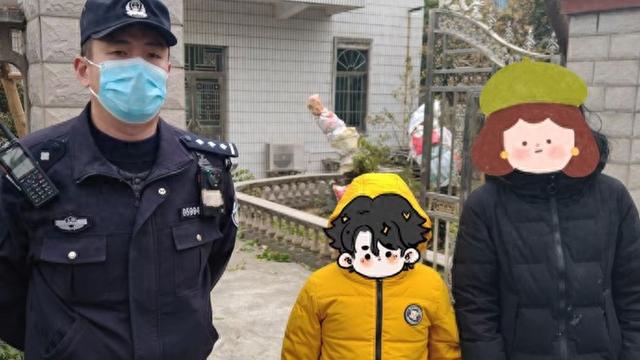 8岁回乡顽童找玩伴迷路，急煞妈妈和外婆