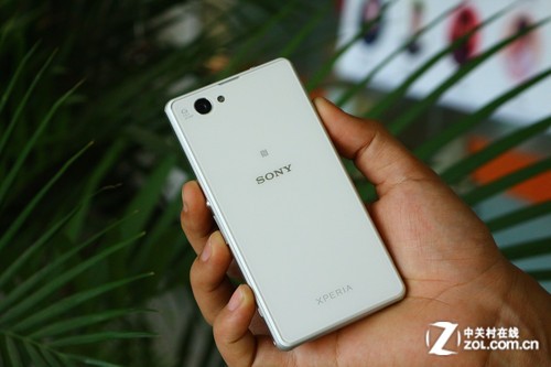 mini身硬件强 索尼Xperia Z1炫彩版评测 