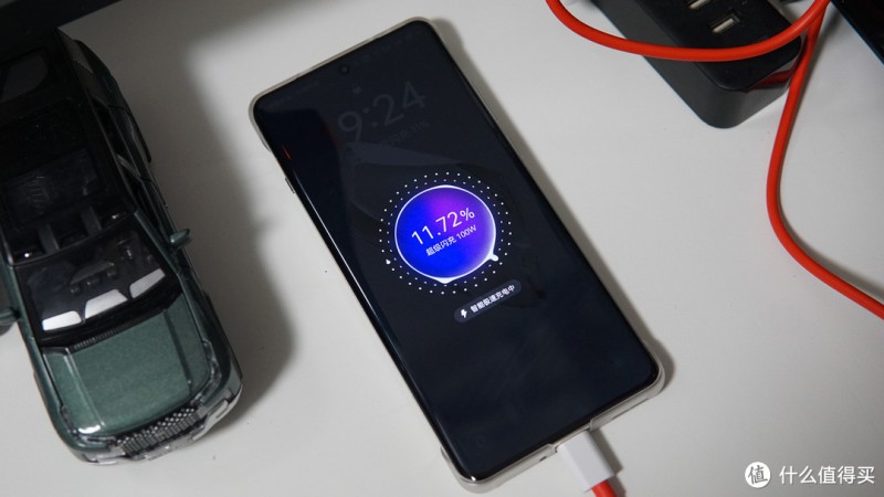 12>15,用了不到一周的iPhone 15 Pro后,为何最后转为安卓选择一加12 ?