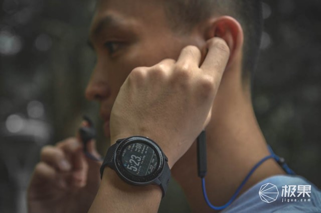 佳明（Garmin）vivoactive3音乐手表