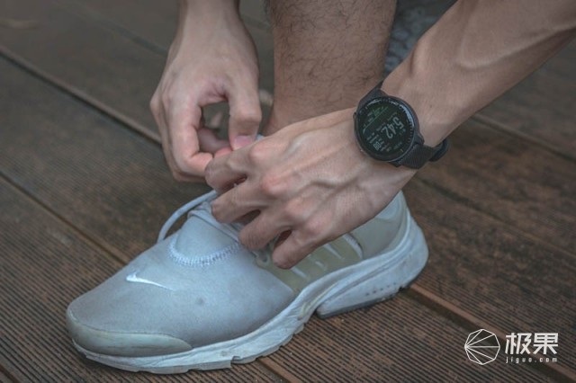 佳明（Garmin）vivoactive3音乐手表