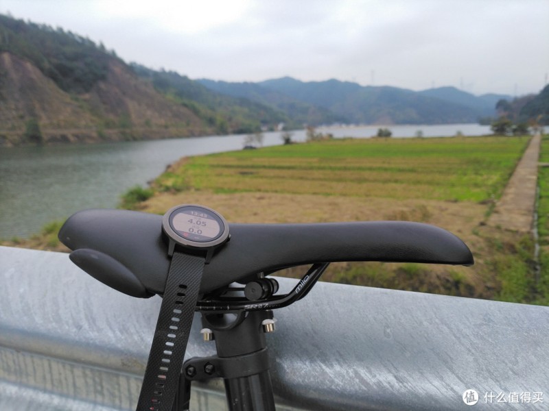 传统手表爱好者眼中的智能运动手表——Garmin vívoactive 3