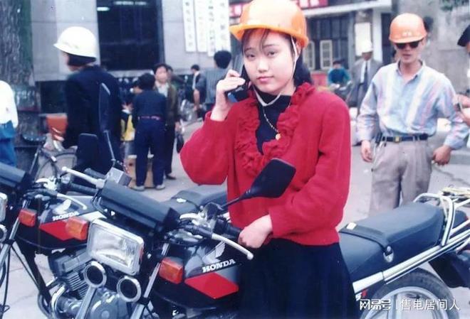 90年代的大哥大，一台卖2万元，为何还供不应求！大哥大手机图片「90年代的大哥大，一台卖2万元，为何还供不应求！」