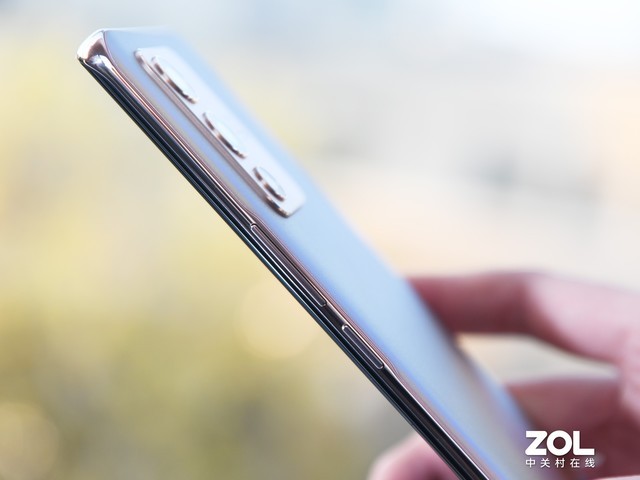 轻薄机身也有旗舰性能 vivo S12 Pro游戏体验实测 
