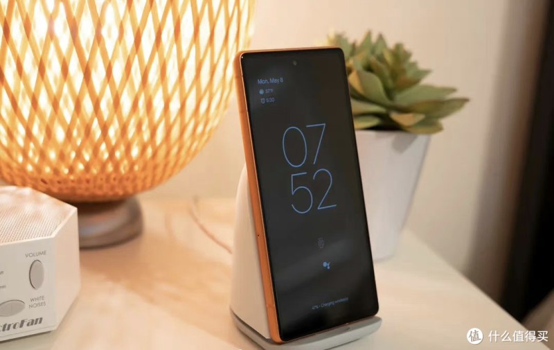 Google Pixel 7a正式发布，配备6.1英寸小直屏，小直屏党狂喜：又多了一个选择。