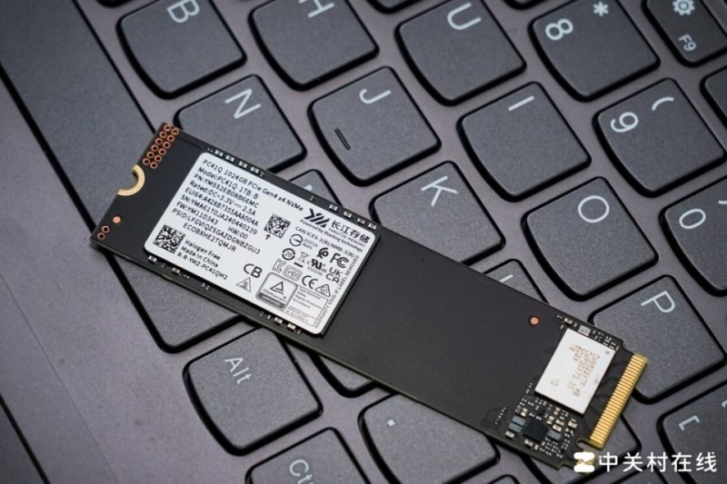 长江存储PC41Q评测 高效能OEM固态硬盘新力作