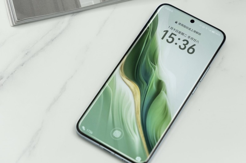 从4999元跌至3199元，骁龙8Gen3+16GB+512GB，荣耀高端机加速清仓