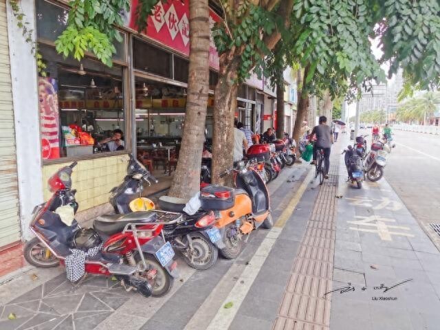 外地游客来海南旅游，疑惑：海南传统下午茶为什么叫“老爸茶”？