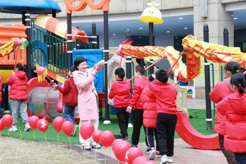 用26年芳华，陪孩子们快乐成长，这位丽水“妈妈”成为他们最亲近的人