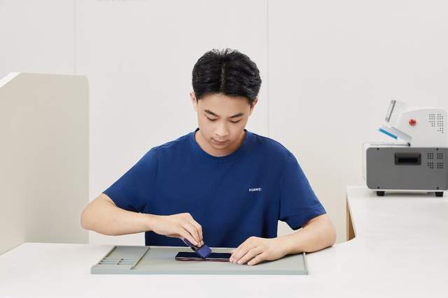 便捷、专业、有温度，华为服务以高品质服务礼遇全球用户