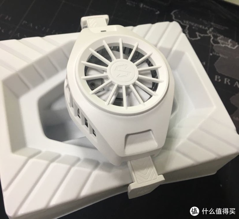 小米手机散热器——冰封散热背夹