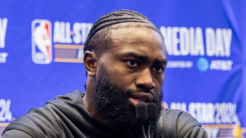 布朗：NBA只有五个人真正影响了全世界，詹姆斯还不够资格！