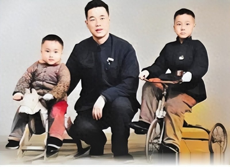 1965年，李鹏总理和儿子李小鹏、李小勇的合影，他37岁，气质不凡