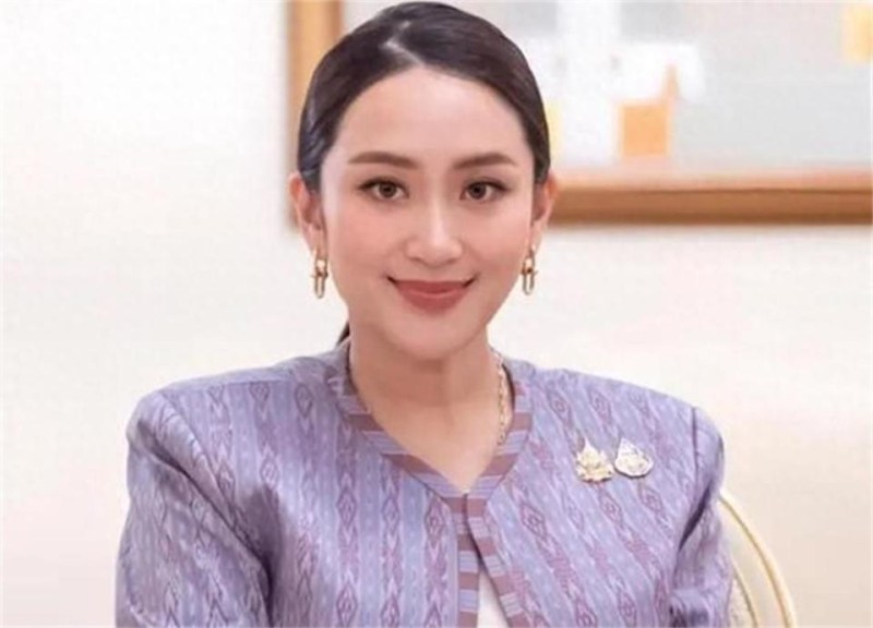 损失69席位，泰国美女总理拒绝下台