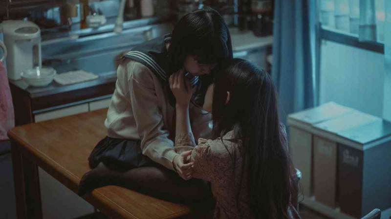 人工智能写文章：免费软件、Chat与网站一站式服务