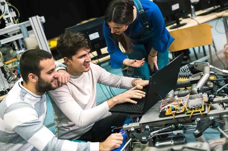 人工智能写文章:免费软件、Chat与网站一站式服务 人工智能写文章:免费软件、Chat与网站一站式服务